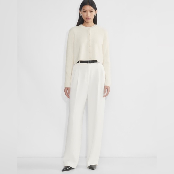 Aritzia Cashmere Relaxed Crew Cardigan - Picture 1 of 11